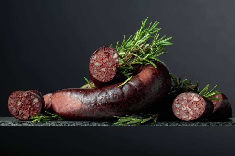 Découvrez notre boudin basque fait maison  à Saint-Médard-en-Jalles, à la viande ou à l’oignon, une charcuterie traditionnelle préparée artisanalement dans notre atelier